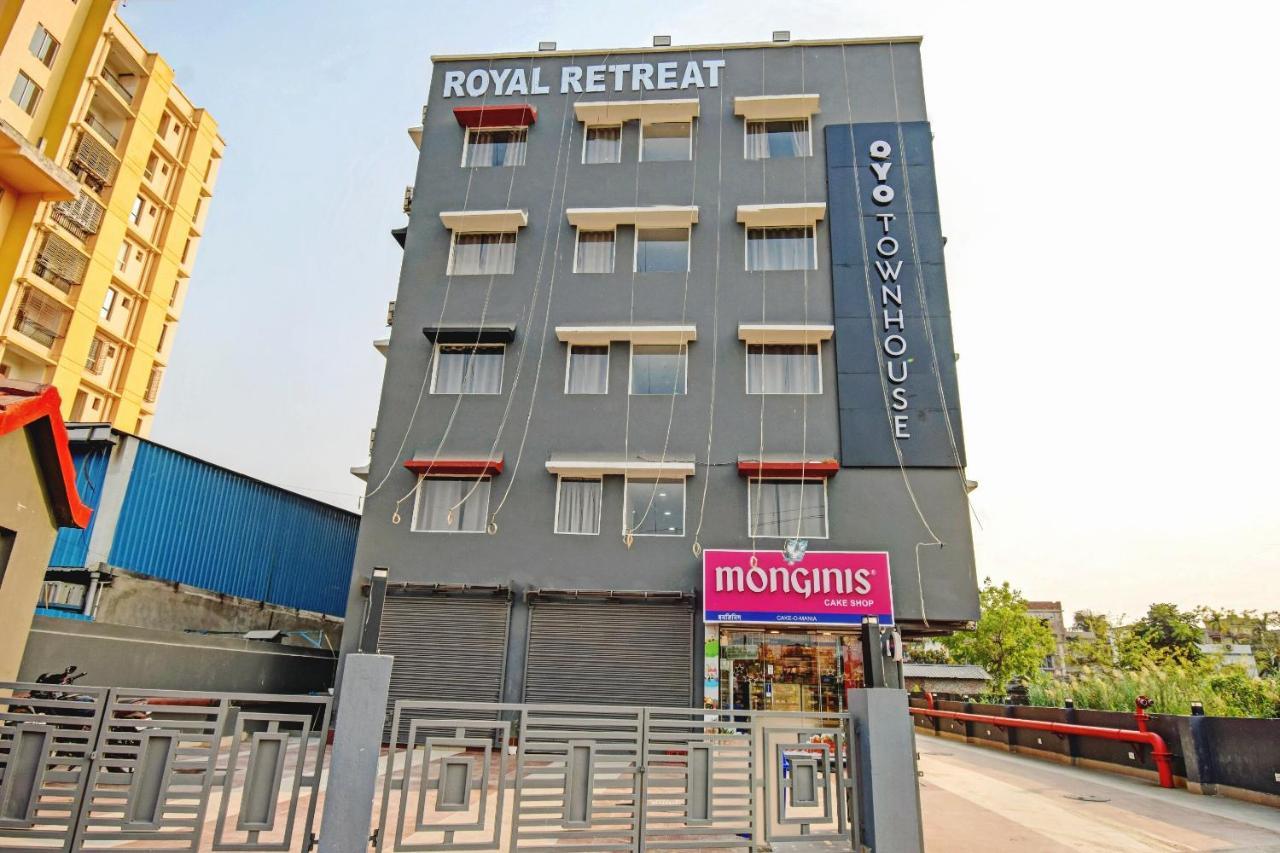 Townhouse The Royal Retreat Hotel Garui Ngoại thất bức ảnh