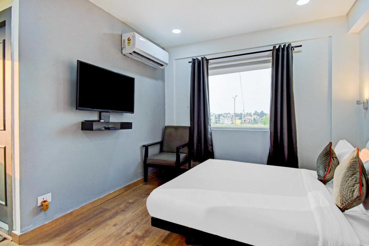 Townhouse The Royal Retreat Hotel Garui Ngoại thất bức ảnh