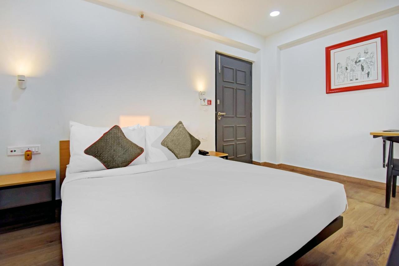 Townhouse The Royal Retreat Hotel Garui Ngoại thất bức ảnh