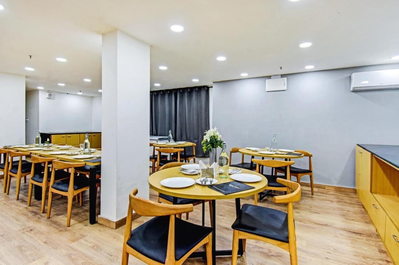 Townhouse The Royal Retreat Hotel Garui Ngoại thất bức ảnh